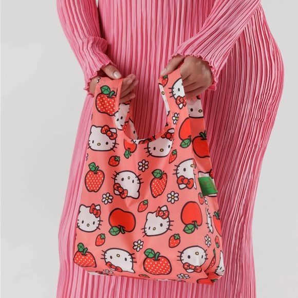 BAGGU BABY Hello Kitty Apple 🍎 Reusable Tote Bag - Picture 3 of 6